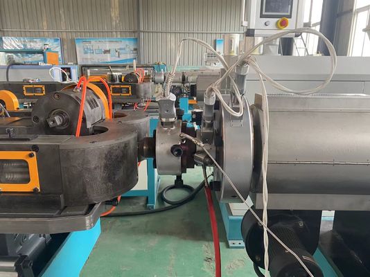 Linha de produção ondulada linha da tubulação única/parede dobro do PVC plástico do PE da extrusão