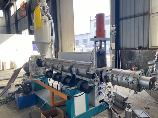 Linha de extrusão de tubo de plástico HDPE PP de parafuso único para máquina de extrusão de plástico