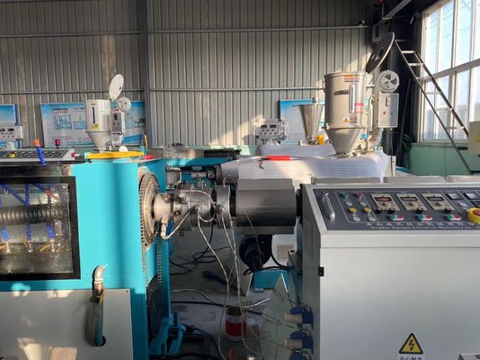 linha de produção plástica da máquina da tubulação espiral do carbono dos PP do HDPE de 25-100mm