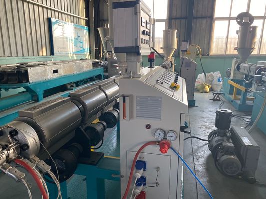 tubulação do PVC 180-250kg/Hr que faz a máquina a extrusora de parafuso gêmea cônica