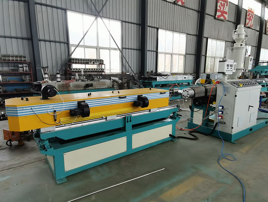 Linha ondulada da extrusão da tubulação parede plástica da tubulação da canalização elétrica do PVC do HDPE PPR PP da única