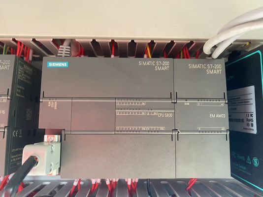 A linha plástica PLC automático da extrusão da tubulação do PVC da drenagem da fonte de água controlou