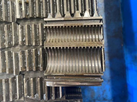 Linha de produção macia ondulada elétrica da extrusão da mangueira da única parede do PVC do PE do HDPE
