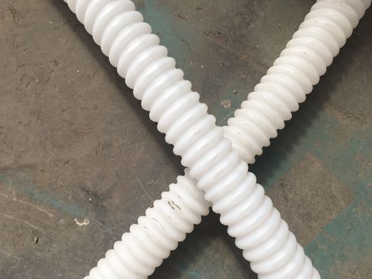 Linha ondulada máquina plástica da extrusão da tubulação da espiral do carbono do PE da extrusora da tubulação