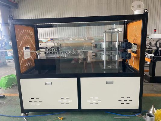 Vácuo de alta qualidade do HDPE que forma rosqueando linha ondulada da extrusão da tubulação da única parede