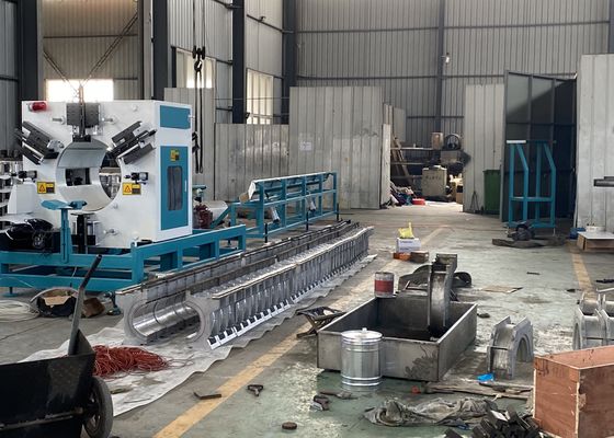 A linha ondulada da extrusão da tubulação do PE duas camadas conduz a fatura da máquina