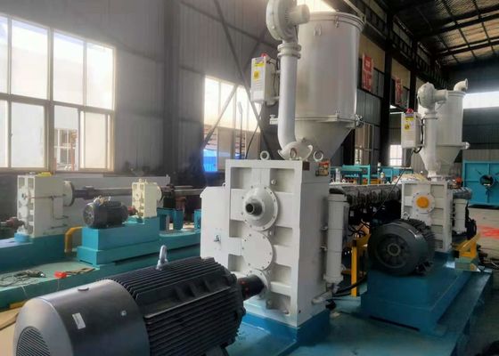 A linha da extrusão da tubulação do HDPE do polietileno do diâmetro 315mm bloqueou