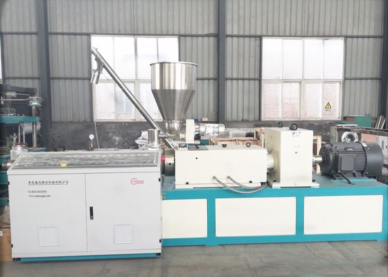 linha da extrusão do esgoto da drenagem da fonte de água da tubulação do PVC de 20-63mm que faz a máquina